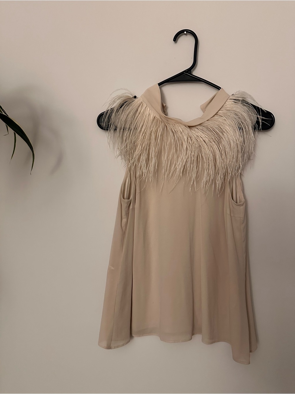 Brunello Cucinelli Feather-Trim Sleeveless Camisole - Cream